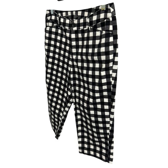 St. Johns Bay Black White Gingham Capri Pants With Stretch Sz 10 - Picture 3 of 11